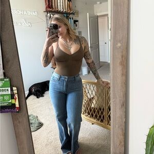 Bodysuit (waist shaping)